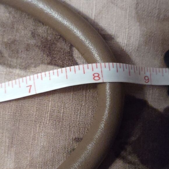 Adrienne Vittadini‎ tan faux alligator embossed handbag 13x9.5 - Picture 10 of 11